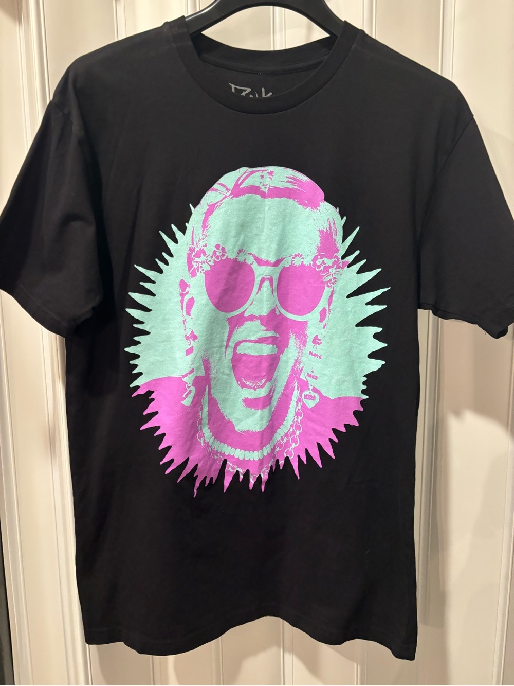 Black Graphic Tee with Mint & Magenta Pop Art Print Size Medium